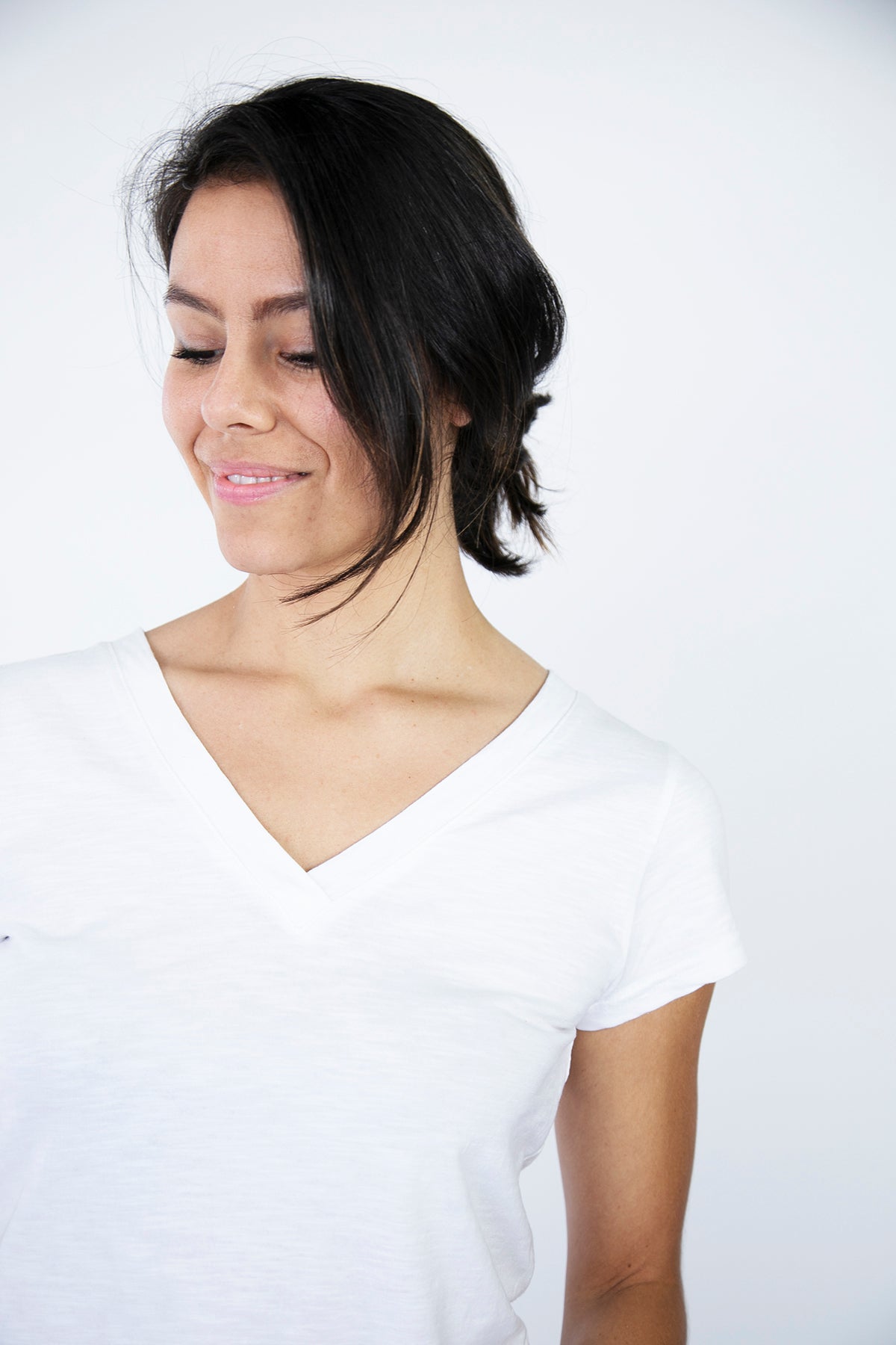 Classic V-Neck T-Shirt | Harbour Mist brilliant-white